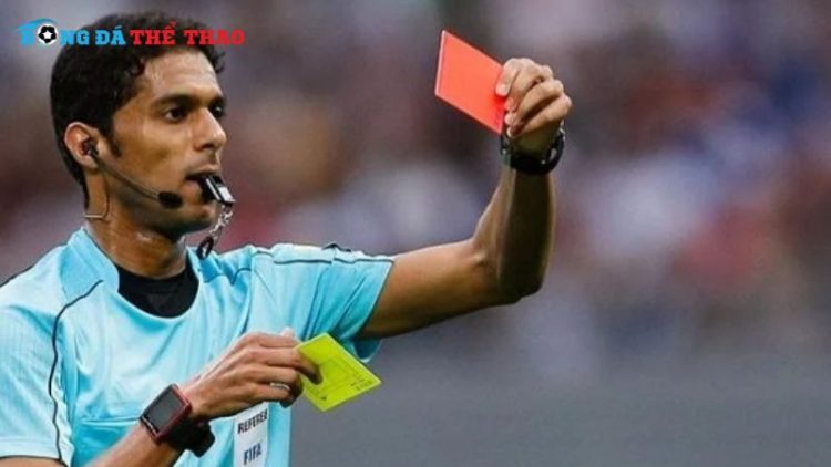 Luật thẻ vàng và thẻ đỏ trong bóng đá mới nhất có gì đặc biệt? 1 Luật thẻ vàng và thẻ đỏ trong bóng đá