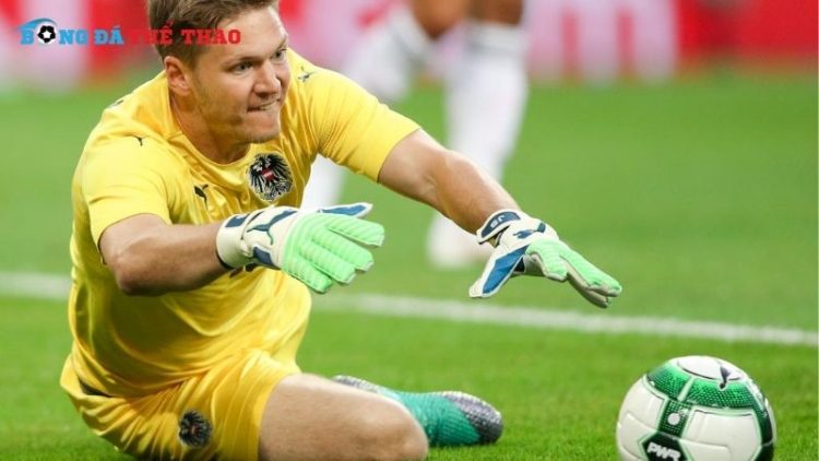 Luật thủ môn bóng đá 11 người cùng quy tắc quan trọng cần biết 1 luật thủ môn bóng đá 11 người