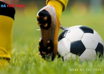 Kỹ thuật đá bóng bằng mu ngoài bàn chân