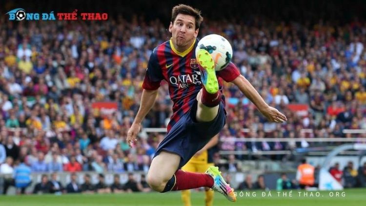 Cách thực hiện kỹ thuật khống chế bóng chuẩn dân chuyên nghiệp 1 Kỹ thuật khống chế bóng – bước đầu để trở thành cầu thủ xuất sắc trên sân cỏ