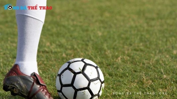 Kỹ thuật sút bóng sệt đỉnh cao dành cho người mới bắt đầu 1 Kỹ thuật sút bóng sệt – chìa khóa mở ra những bàn thắng bất ngờ!