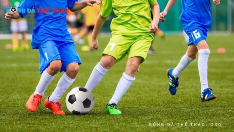 3 kỹ thuật tranh cướp bóng giúp bạn làm chủ trận đấu 1 3 kỹ thuật tranh cướp bóng giúp bạn làm chủ trận đấu