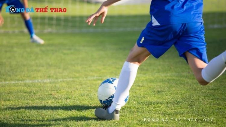 Top 5 lỗi thường gặp khi thực hiện kỹ thuật sút bóng đá 1 Đừng để lỗi thường gặp khi thực hiện kỹ thuật sút bóng làm giảm khả năng ghi bàn của bạn